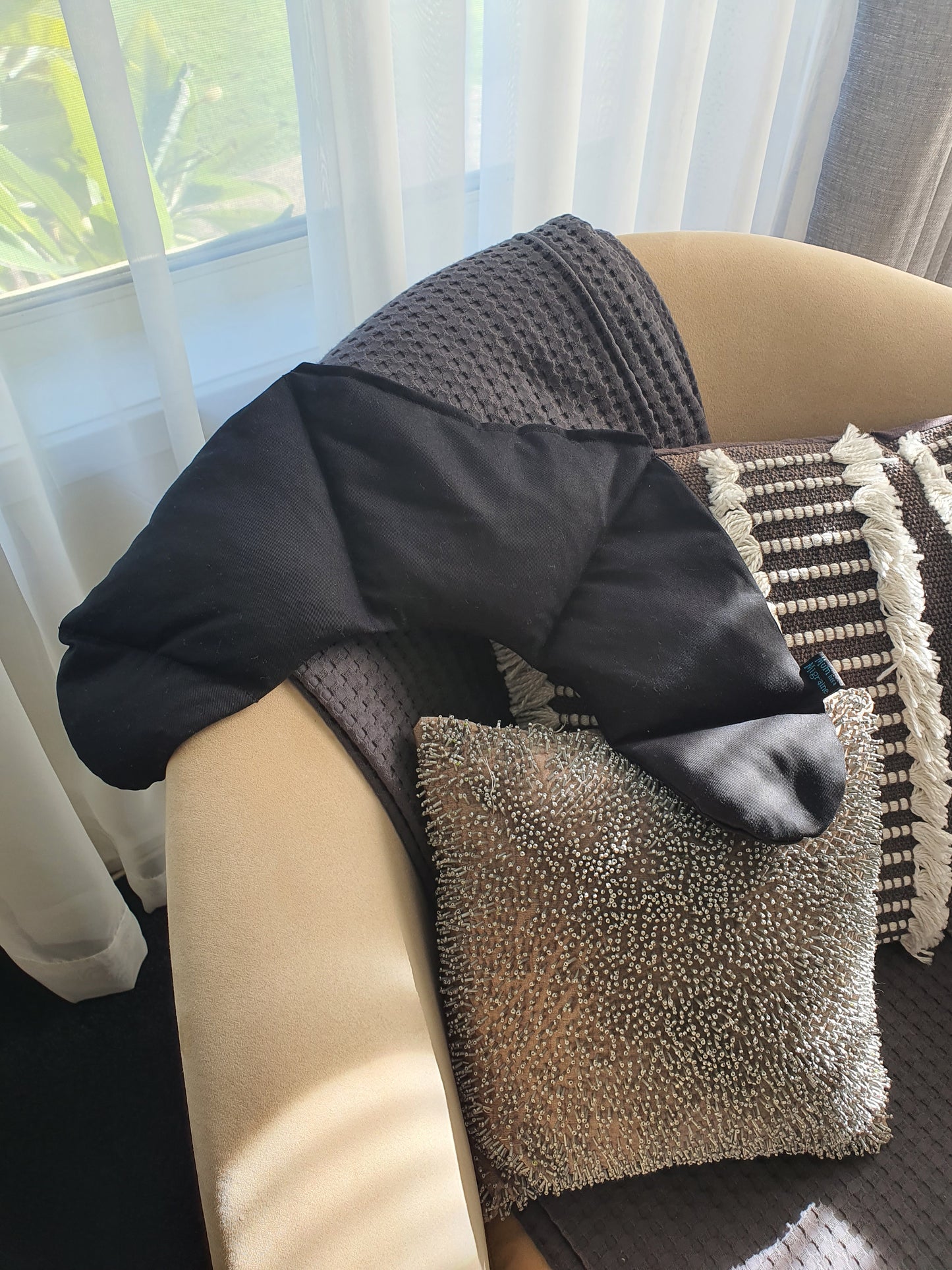 Neck Heat Pack - Jet Black
