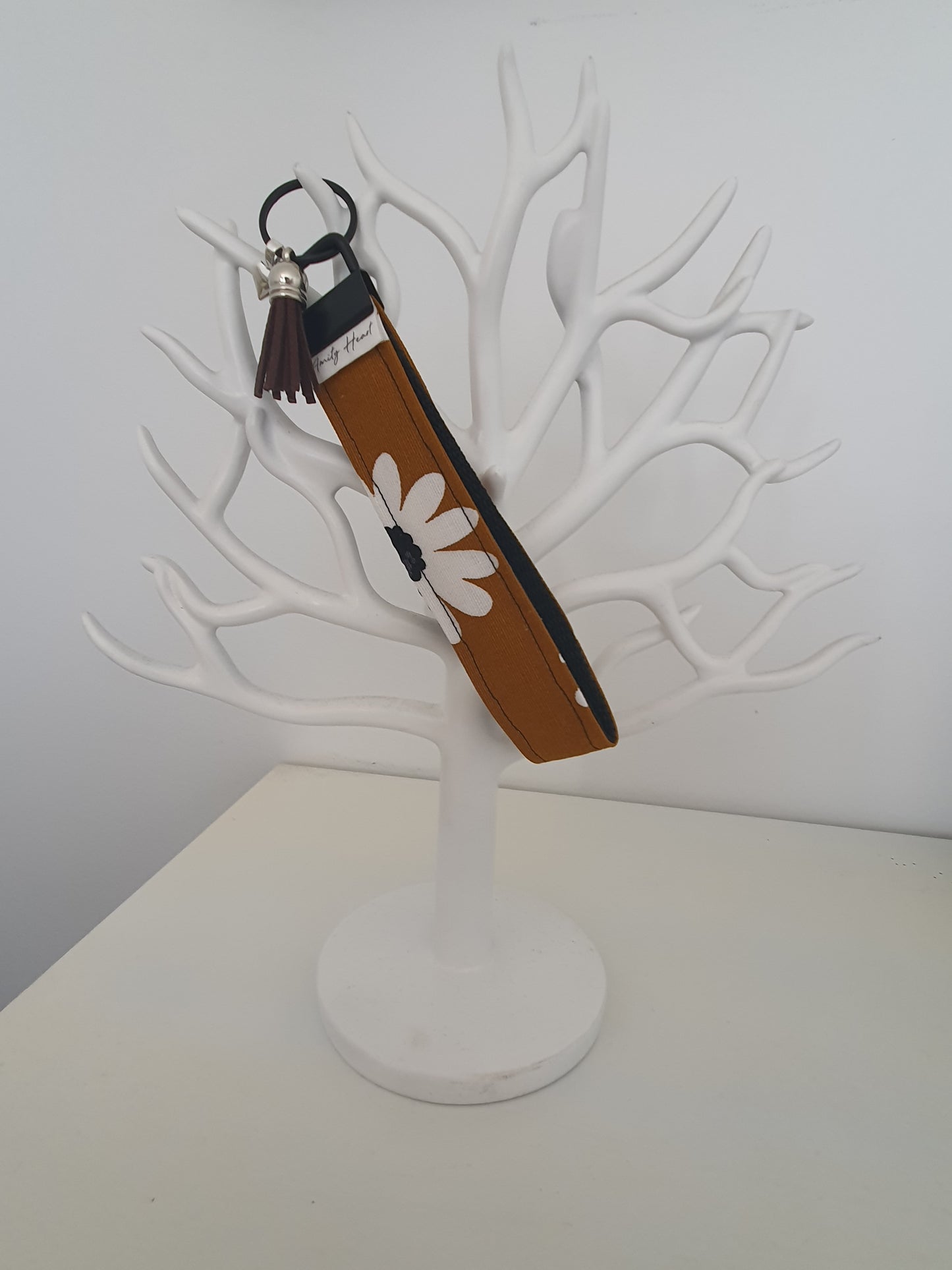 Fob - Daisies are a must